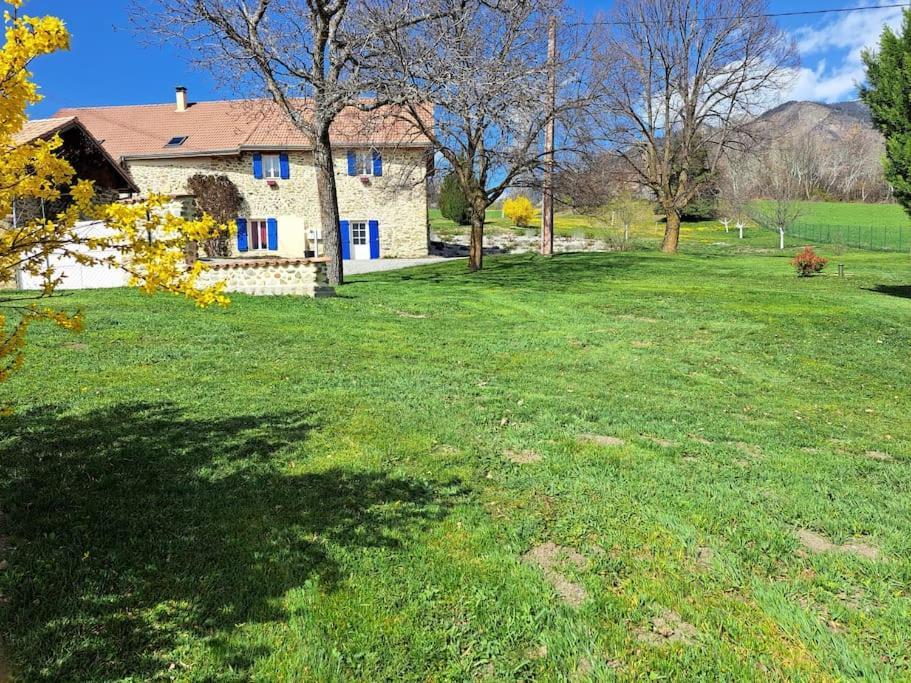 Appartement Beau Soleil La Batie-Neuve Exterior photo